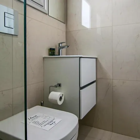 Phaedrus Living: Seaview Gold Flat Lighthouse 48 Paphos