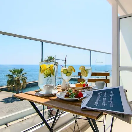 Апартаменты Phaedrus Living: Seaview Gold Flat Lighthouse 48