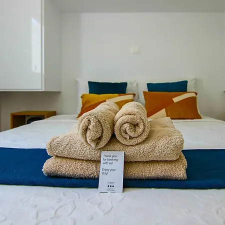 Апартаменты Phaedrus Living: Seaview Gold Flat Lighthouse 48 *