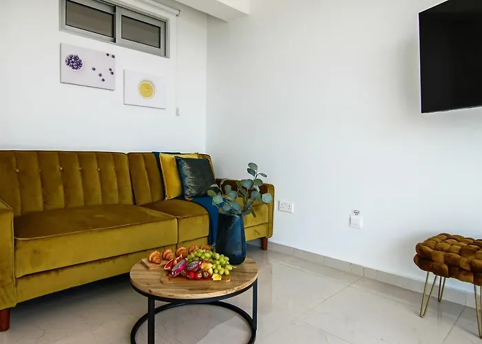 Phaedrus Living: Seaview Gold Flat Lighthouse 48